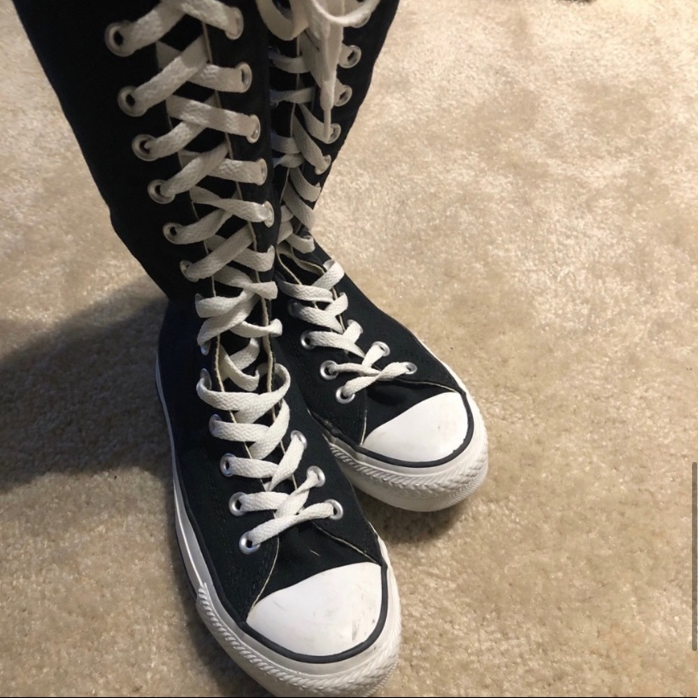 Knee high converse (send in offers i will accept)